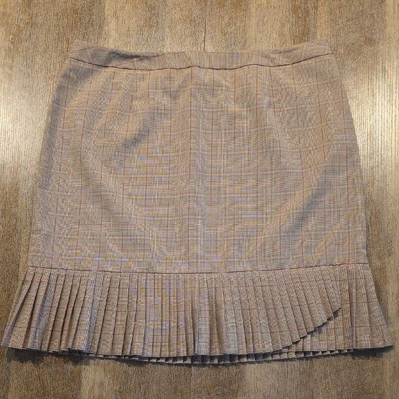 Versailles Dresses & Skirts - Versaillles- Vintage Plaid Pleated Women's Skirt. Size 16